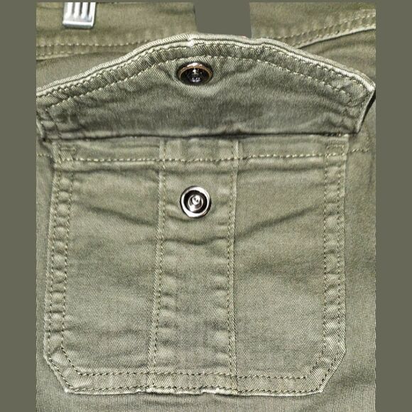 Torrid plus size floral cold shoulder top with olive twill aviator crop jean set - Picture 15 of 16